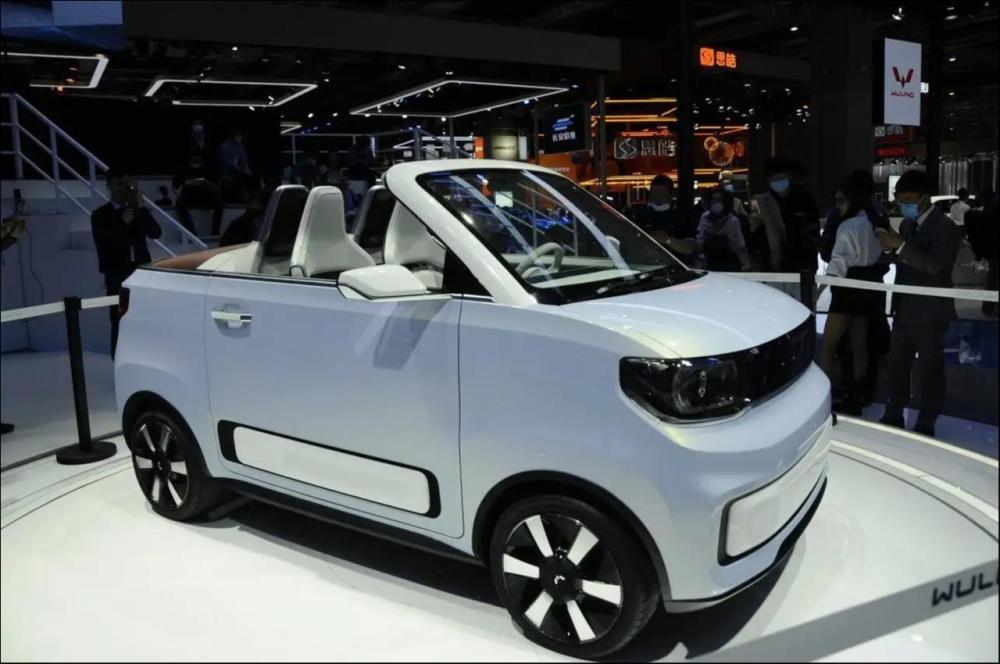 五菱洪光MINI EV,再走“小米”路